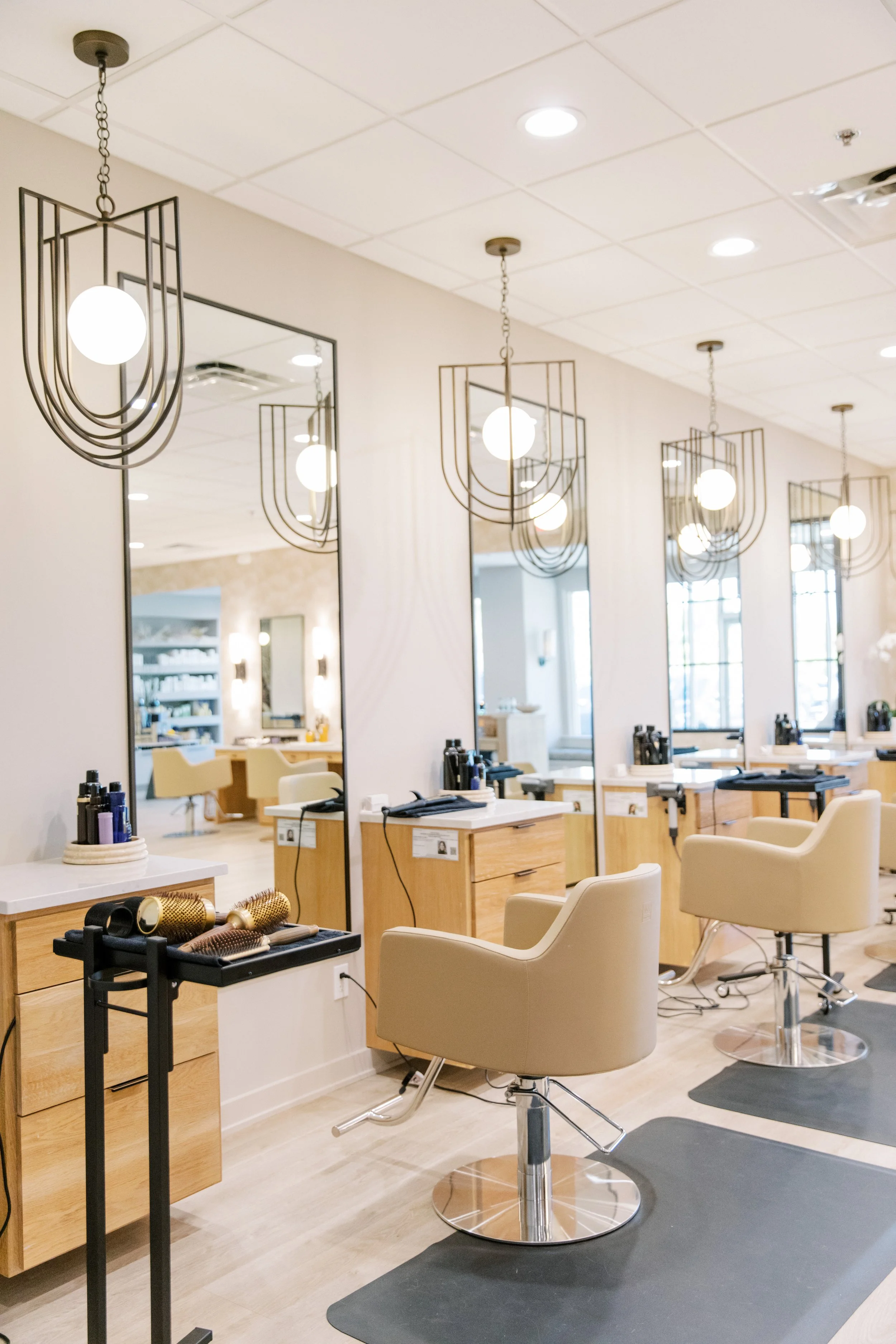 Beauty salon clients — Arrieta Tax Queens NY