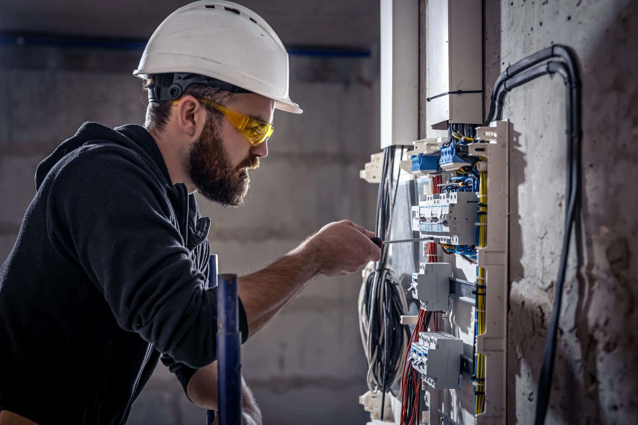 Electrician tax clients — Arrieta Tax Queens NY